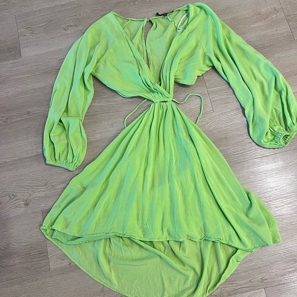 Lulus Lime Green Long Sleeve Cutout  Dress Size Large - Picture 10 of 12